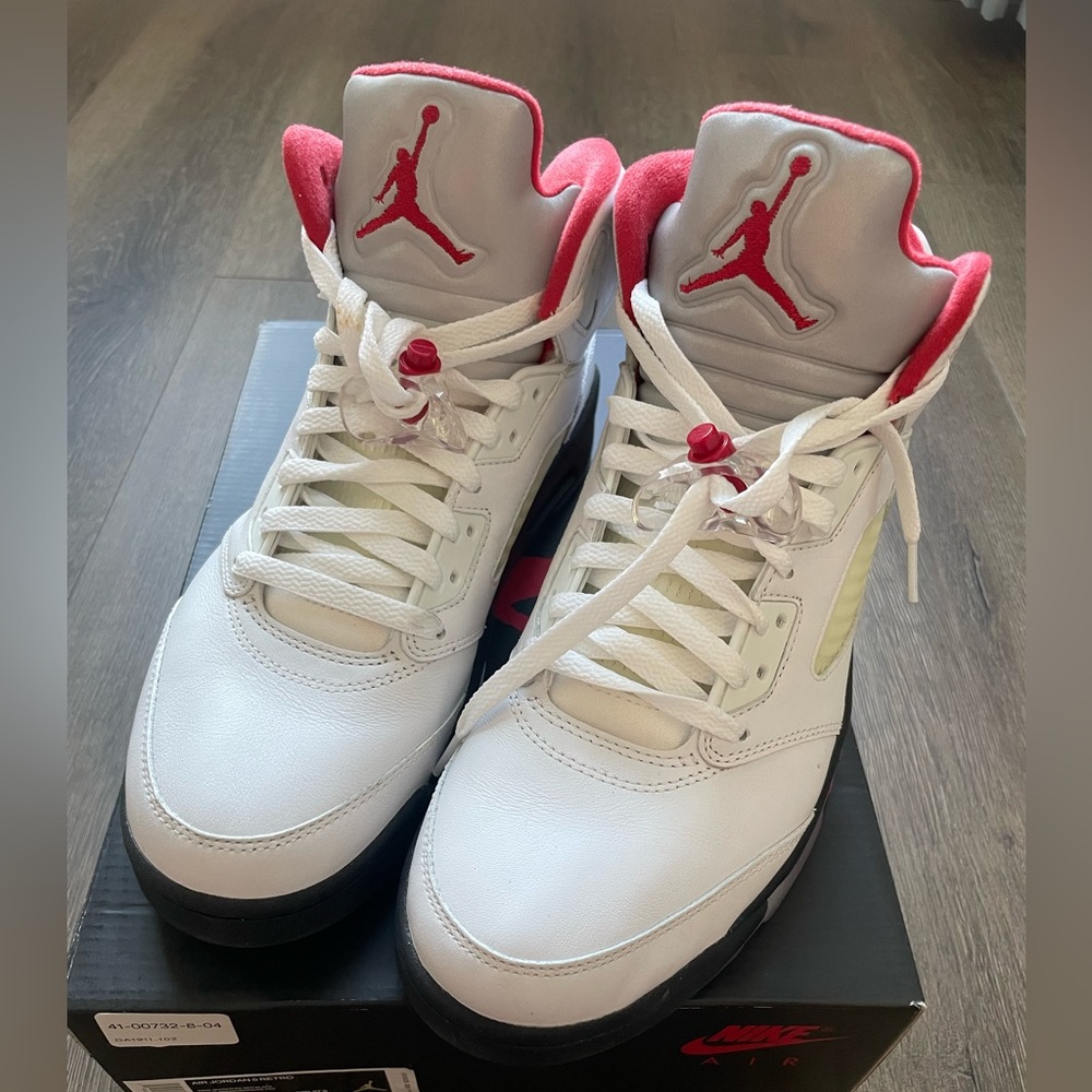 Nike Air Jordan 5 Retro FIRE RED